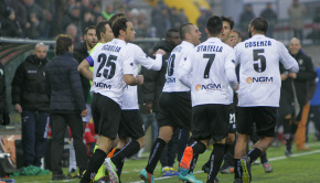 I Leoni dopo il gol all'Avellino (Foto Ivan Benedetto)