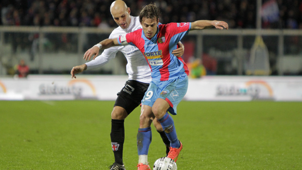 Michele Ferri alle prese con Calaiò (Foto Ivan Benedetto)