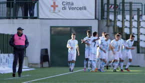 Pigino e sullo sfondo l'esultanza dell'Entella (Foto Ivan Benedetto)