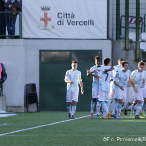 Pigino e sullo sfondo l'esultanza dell'Entella (Foto Ivan Benedetto)