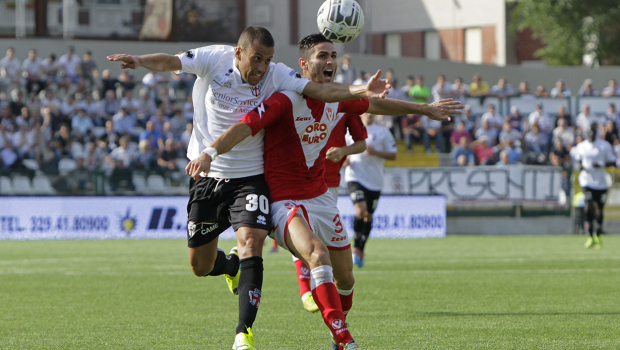 Nunzio Di Roberto contro il Varese (Foto Ivan Benedetto)