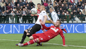 Davide Luppi contro il Carpi (Foto Ivan Benedetto)