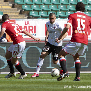 Nunzio Di Roberto contro il Bari (Foto Ivan Benedetto)