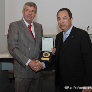 La premiazione del presidente Massimo Secondo (Foto Ivan Benedetto)