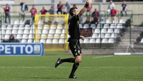 L'arbitro Merchiori (Foto Ivan Benedetto)