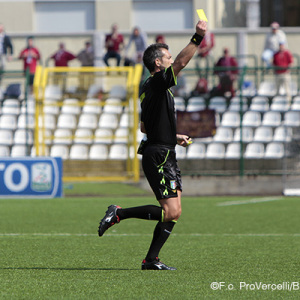 L'arbitro Merchiori (Foto Ivan Benedetto)