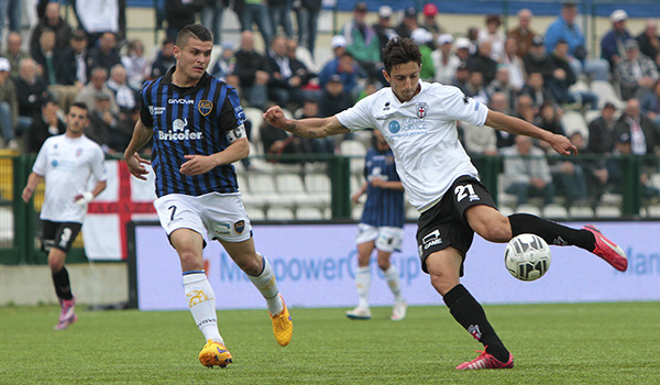 Luca Castiglia contro il Latina (Foto Ivan Benedetto)