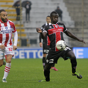 Mohamed Coly contro il Vicenza (Foto Ivan Benedetto)