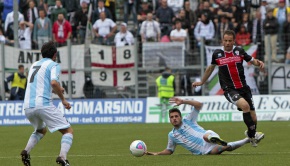Massimiliano Scaglia contro l'Entella nell'aprile 2014 (Foto Ivan Benedetto)