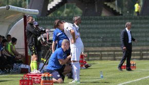 Ronaldo mentre riceve le prime cure in campo (Foto Ivan Benedetto)