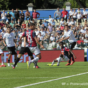 Pro Vercelli-Bologna, l'azione del gol (Foto Ivan Benedetto)