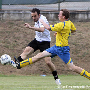 Azione del gol di Marchi contro il Cumiana (Foto Ivan Benedetto)