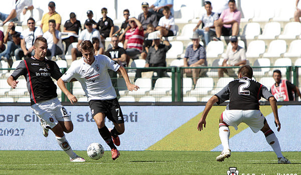 Massimiliano Gatto contro il Lanciano (Foto Ivan Benedetto)