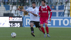 Elia Legati contro il Como (Foto Ivan Benedetto)