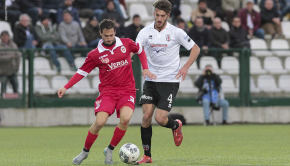 Mattia Bani contro il Como (Foto Ivan Benedetto)