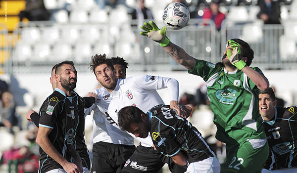 VERCELLI; Italia 20-Febbraio-2016 - Pro Vercelli-Virtus EntellaCampionato di Serie-B Sesta giornata di ritorno