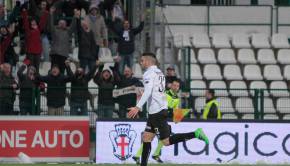 Giacomo Beretta dopo il gol al Pescara (Foto Ivan Benedetto)