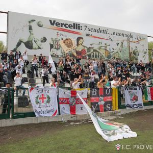 Curva Ovest (Foto Ivan Benedetto)