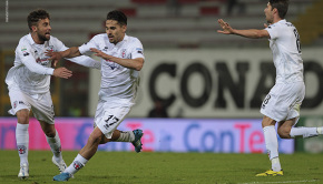 Ardizzone esulta per il gol al Perugia (Foto Ivan Benedetto)