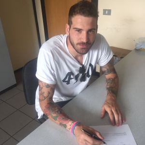 La firma di Andrea La Mantia (Foto F.C. Pro Vercelli)