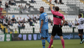 L'espulsione di Scognamiglio (Foto Ivan Benedetto)