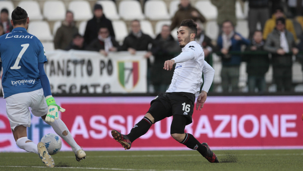 Il gol di Bifulco all'Ascoli (Foto Ivan Benedetto)