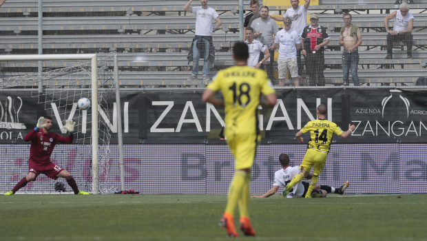 Il gol di Paghera allo Spezia (Foto Ivan Benedetto)