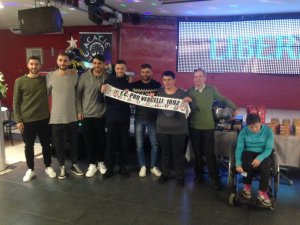 DvB25sSX0AAGzny