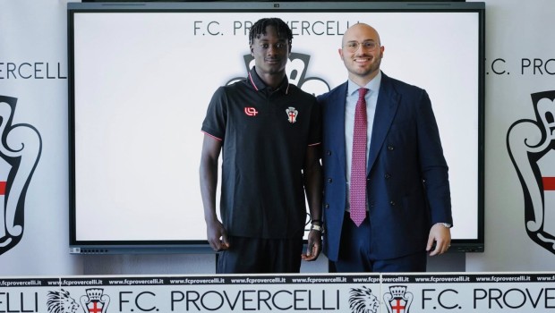 Asane Sow e Filomeno Rocco Fimmanò (Foto F.C. Pro Vercelli 1892)