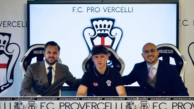 Deléchat, Giovanni Zacchera, Fimmanò (Foto F.C. Pro Vercelli 1892)